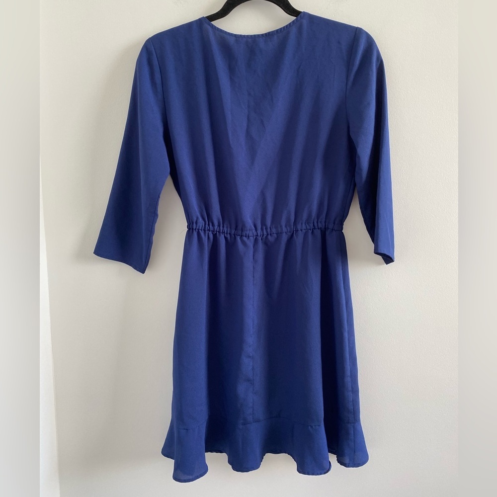Hutch Blue V-Neck Minimalist Ruffle Hem Mini Dress Size Small - Picture 7 of 9